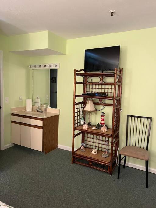 Lovely 2-Bedroom Condo With Pool Myrtle Beach Exteriör bild