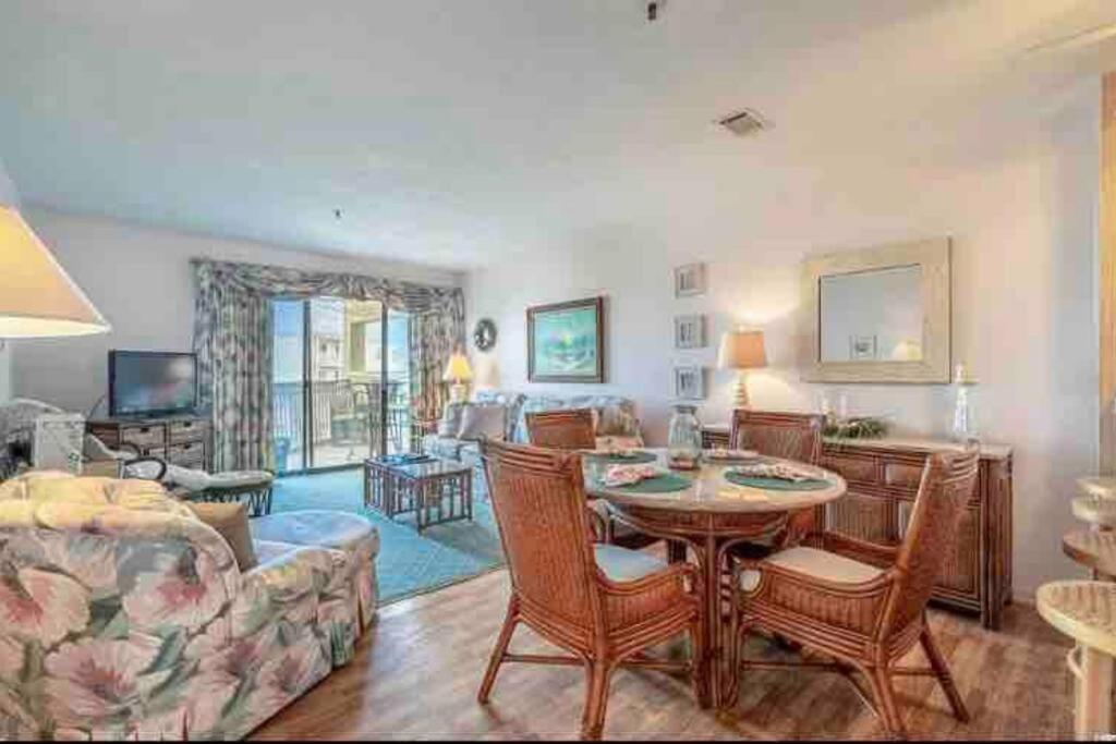 Lovely 2-Bedroom Condo With Pool Myrtle Beach Exteriör bild