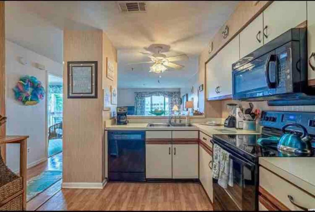 Lovely 2-Bedroom Condo With Pool Myrtle Beach Exteriör bild